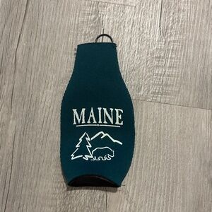 Green Maine bottle koozie